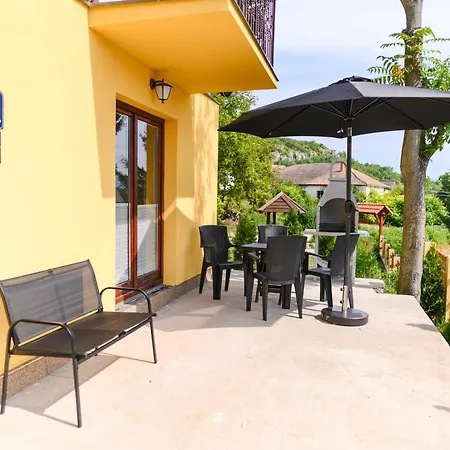 House Latin Grad 別荘 Vrmdza