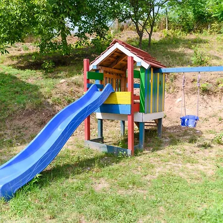 House Latin Grad Vrmdza