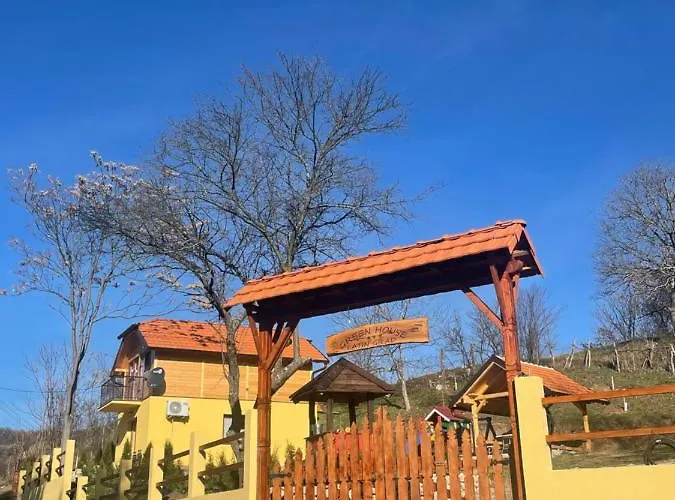 Дом отдыха House Latin Grad