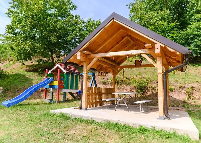 House Latin Grad Дом отдыха Vrmdza