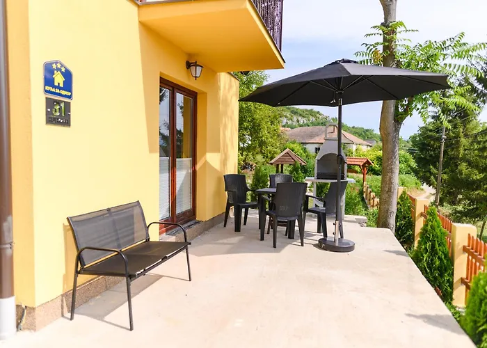 House Latin Grad Дом отдыха Vrmdza