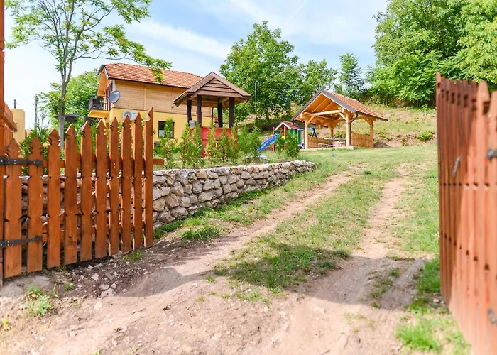 House Latin Grad Дом отдыха *